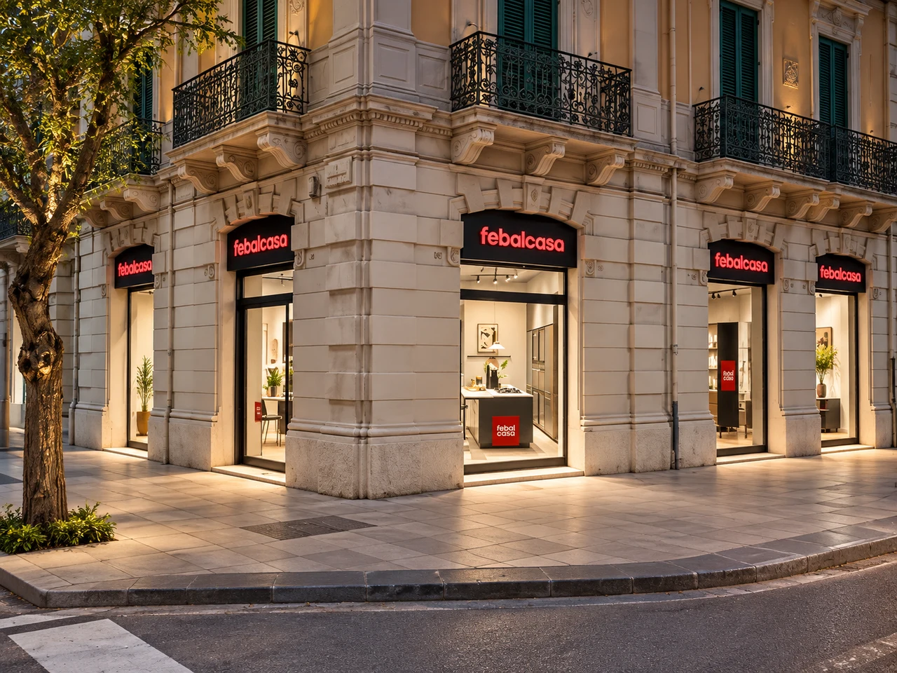 Vetrine dello showroom Febal Casa Messina in Via Cesare Battisti 125